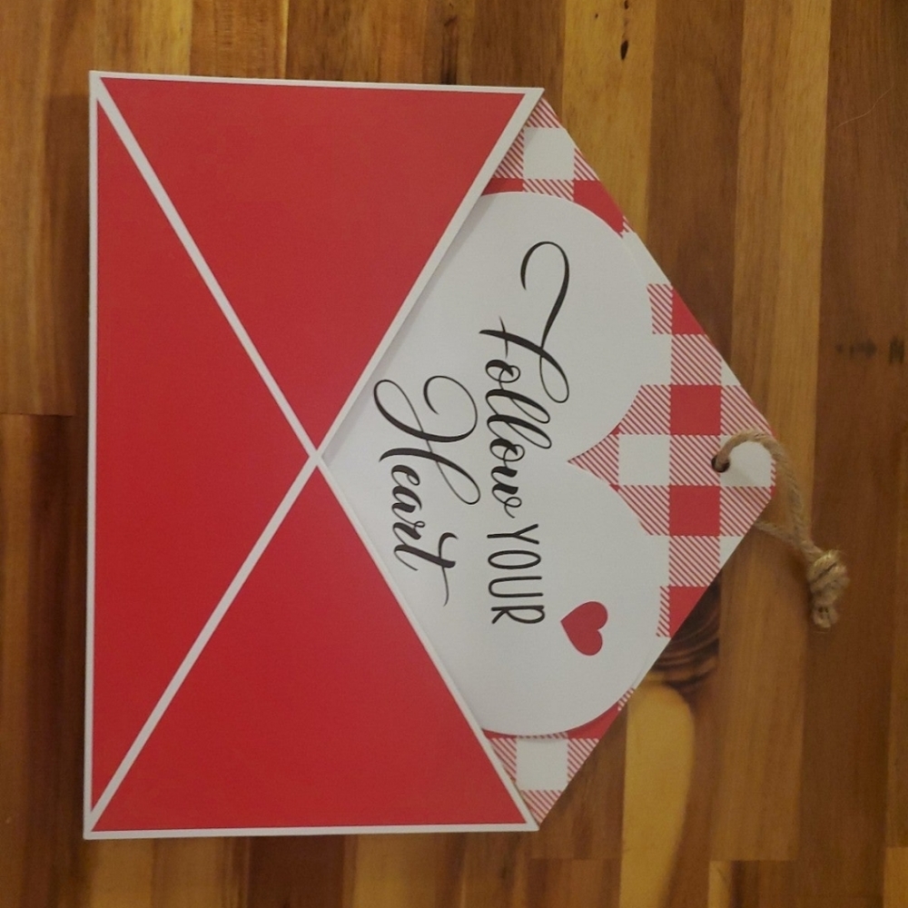Follow Your Heart Valentine Day Decor